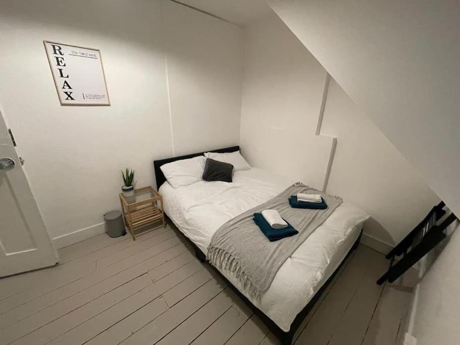 Beautiful 2 Bedroom On Tower Bridge London Ngoại thất bức ảnh
