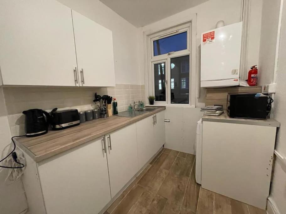 Beautiful 2 Bedroom On Tower Bridge London Ngoại thất bức ảnh